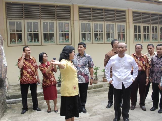 Mentri Pendidikan di SMASKRIS